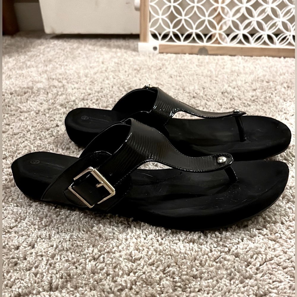 GIANI BERNINI WOMENS MEMORY FOAM RIVVER SANDALS, BLACK SIZE 11m